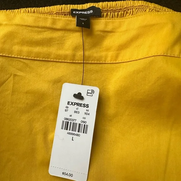 Express Yellow Ruffled Blouse - Picture 4 of 5